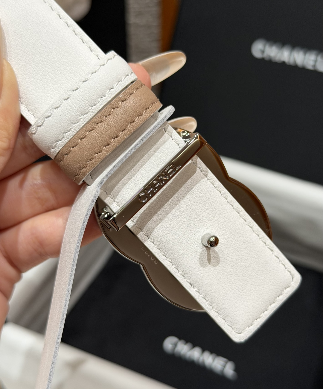 -香家✨ Leather Belt 30mm 皮质腰带 双面小牛皮腰带,经典双C带扣设计。小牛皮与金属。两种配色随心切换 -香家✨ Leather Belt 30mm 皮质腰带 双面小牛皮腰带,经典双C带扣设计。小牛皮与金属。两种配色随心切换