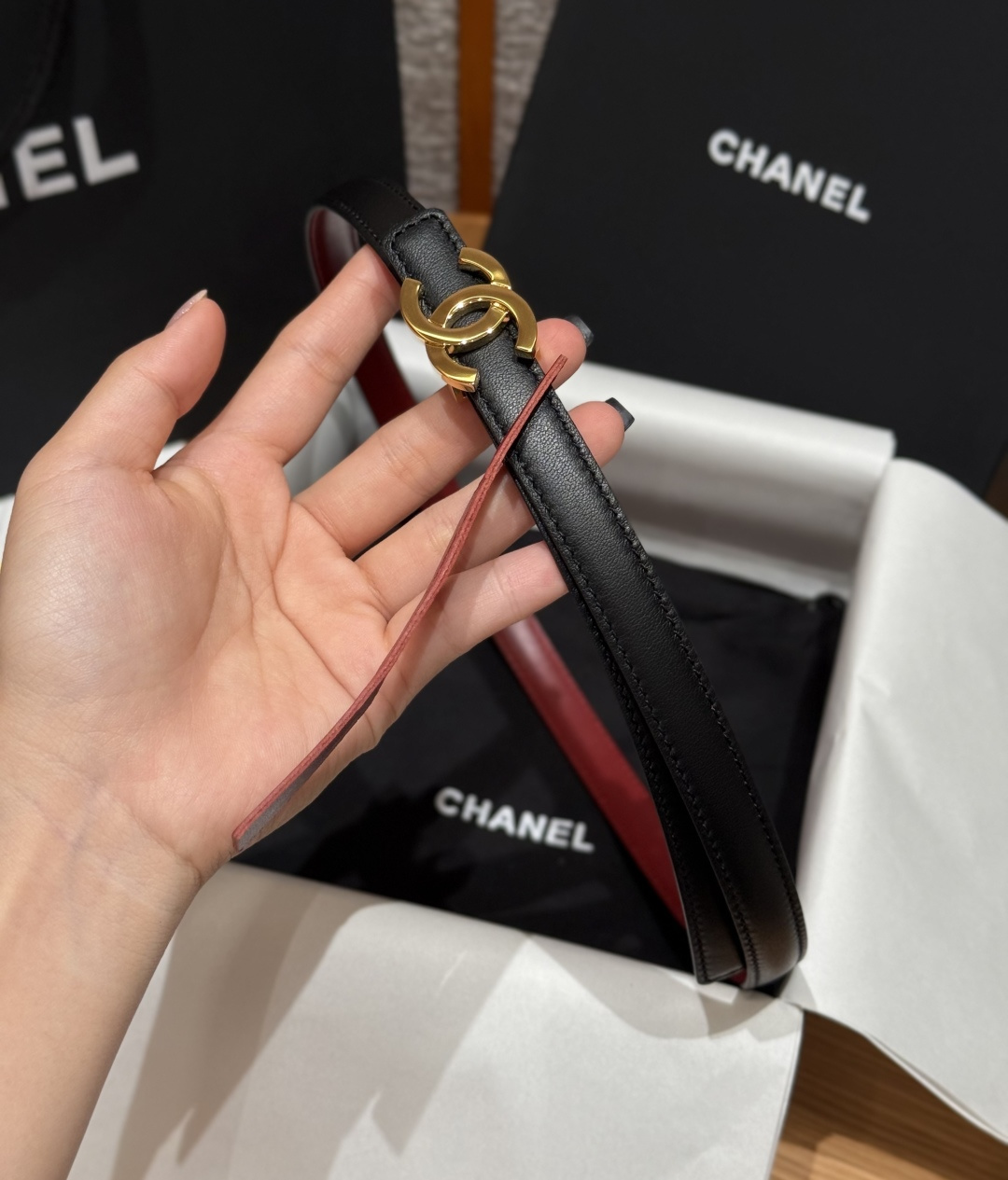 - 香家✨ Leather Belt 15mm 皮质腰带 双面小牛皮腰带,经典双C带扣设计。小牛皮与金属。15毫米超细皮 - 香家✨ Leather Belt 15mm 皮质腰带 双面小牛皮腰带,经典双C带扣设计。小牛皮与金属。15毫米超细皮