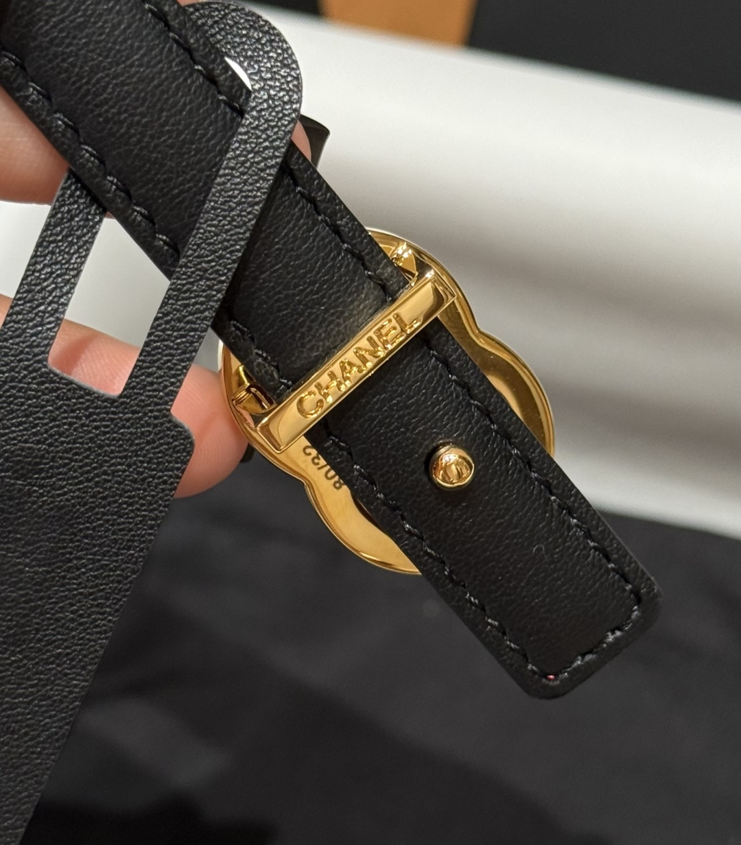 - 香家✨ Leather Belt 15mm 皮质腰带 双面小牛皮腰带,经典双C带扣设计。小牛皮与金属。15毫米超细皮 - 香家✨ Leather Belt 15mm 皮质腰带 双面小牛皮腰带,经典双C带扣设计。小牛皮与金属。15毫米超细皮