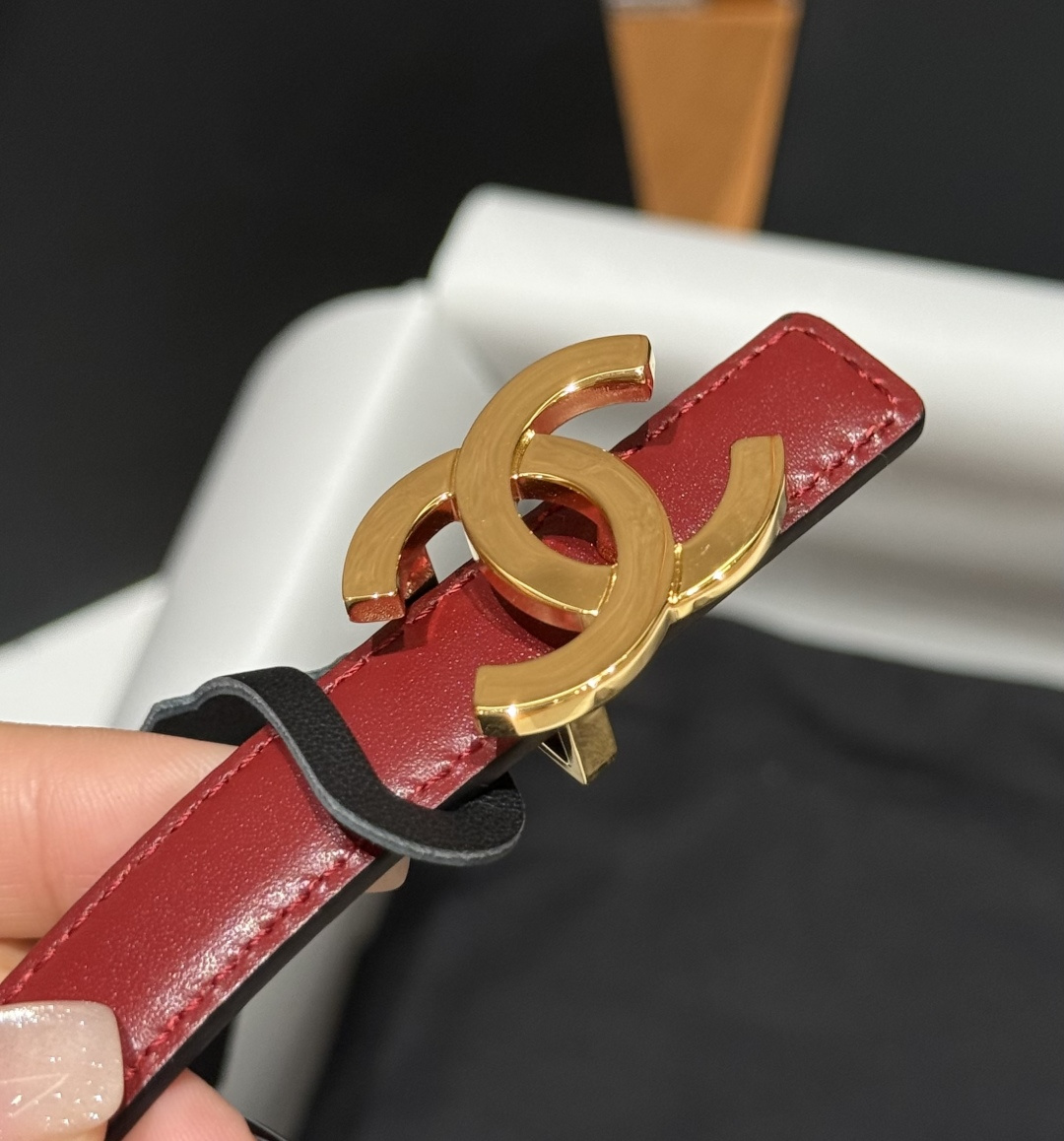 - 香家✨ Leather Belt 15mm 皮质腰带 双面小牛皮腰带,经典双C带扣设计。小牛皮与金属。15毫米超细皮 - 香家✨ Leather Belt 15mm 皮质腰带 双面小牛皮腰带,经典双C带扣设计。小牛皮与金属。15毫米超细皮