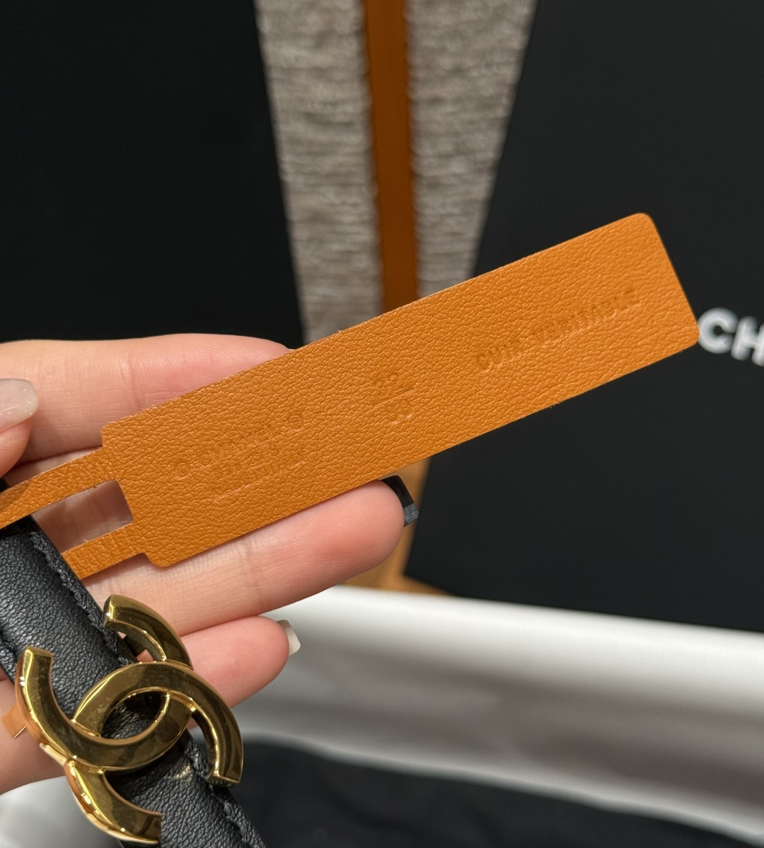 - 香家✨ Leather Belt 15mm 皮质腰带 双面小牛皮腰带,经典双C带扣设计。小牛皮与金属。15毫米超细皮 - 香家✨ Leather Belt 15mm 皮质腰带 双面小牛皮腰带,经典双C带扣设计。小牛皮与金属。15毫米超细皮
