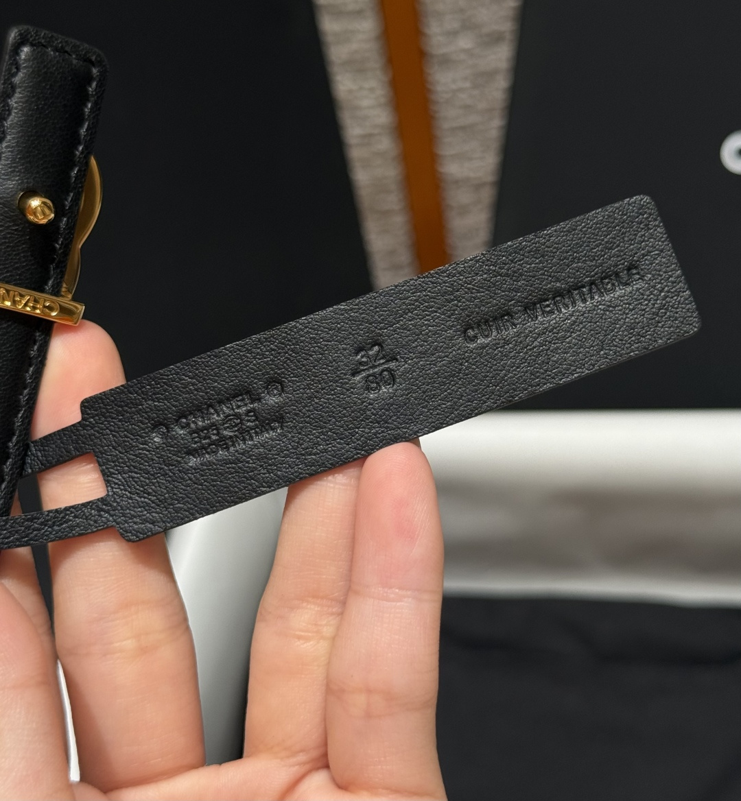 - 香家✨ Leather Belt 15mm 皮质腰带 双面小牛皮腰带,经典双C带扣设计。小牛皮与金属。15毫米超细皮 - 香家✨ Leather Belt 15mm 皮质腰带 双面小牛皮腰带,经典双C带扣设计。小牛皮与金属。15毫米超细皮