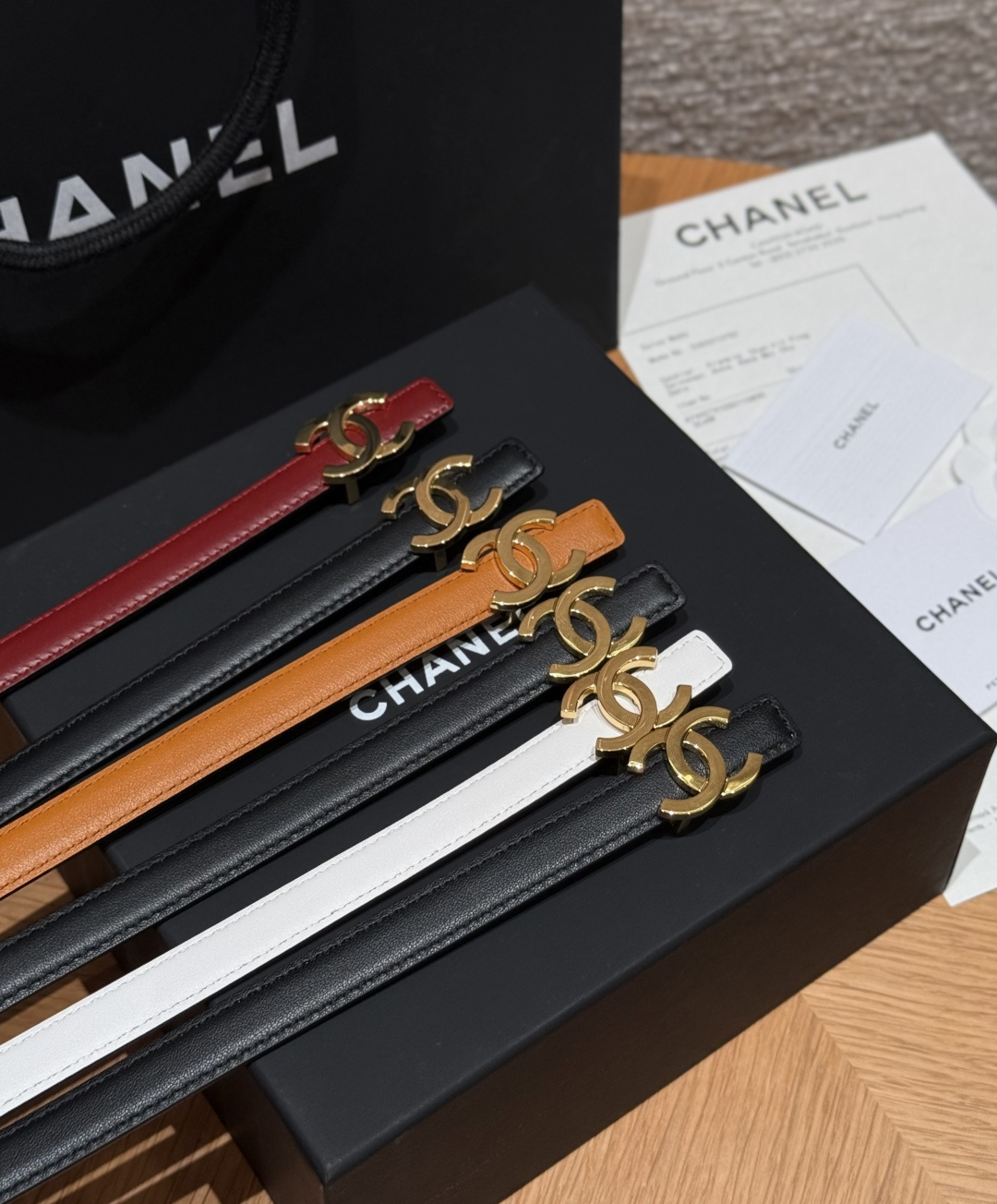 - 香家✨ Leather Belt 15mm 皮质腰带 双面小牛皮腰带,经典双C带扣设计。小牛皮与金属。15毫米超细皮 - 香家✨ Leather Belt 15mm 皮质腰带 双面小牛皮腰带,经典双C带扣设计。小牛皮与金属。15毫米超细皮