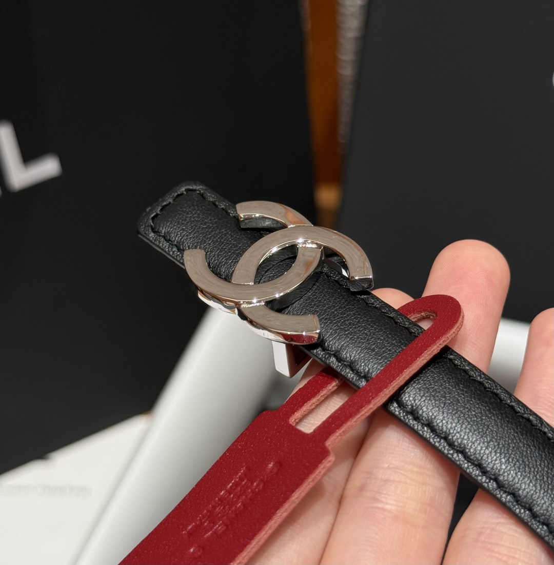 -香家✨ Leather Belt 15mm 皮质腰带 双面小牛皮腰带,经典双C带扣设计。小牛皮与金属。15毫米超细皮带 -香家✨ Leather Belt 15mm 皮质腰带 双面小牛皮腰带,经典双C带扣设计。小牛皮与金属。15毫米超细皮带
