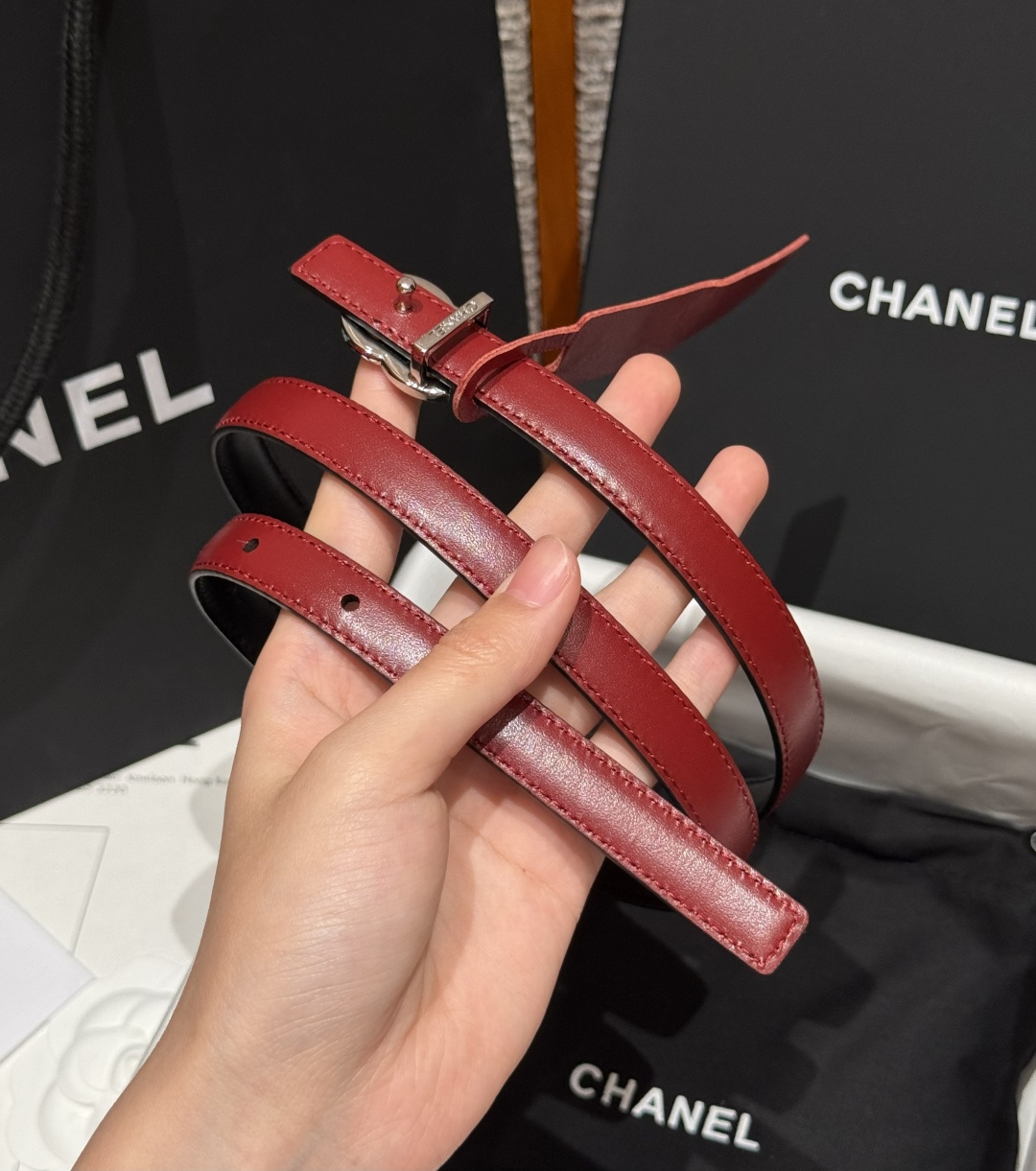 -香家✨ Leather Belt 15mm 皮质腰带 双面小牛皮腰带,经典双C带扣设计。小牛皮与金属。15毫米超细皮带 -香家✨ Leather Belt 15mm 皮质腰带 双面小牛皮腰带,经典双C带扣设计。小牛皮与金属。15毫米超细皮带
