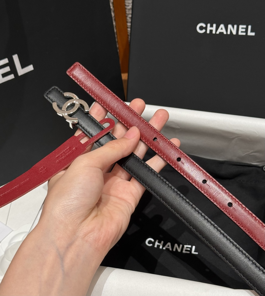 -香家✨ Leather Belt 15mm 皮质腰带 双面小牛皮腰带,经典双C带扣设计。小牛皮与金属。15毫米超细皮带 -香家✨ Leather Belt 15mm 皮质腰带 双面小牛皮腰带,经典双C带扣设计。小牛皮与金属。15毫米超细皮带
