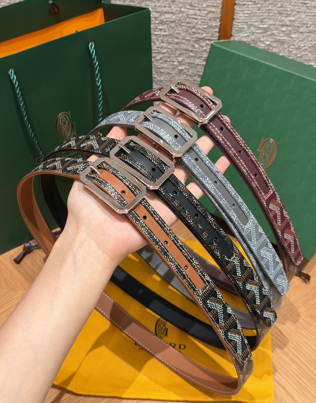 -🥳集合对比图 戈雅✨ FRÉGATE Belt 20mm 皮带 FRÉGATE 宽皮带非常适合职业风格搭配,还精心地点 -🥳集合对比图 戈雅✨ FRÉGATE Belt 20mm 皮带 FRÉGATE 宽皮带非常适合职业风格搭配,还精心地点