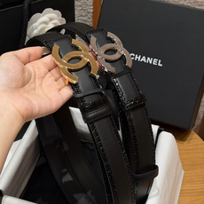 -香家✨ Leather Belt 30mm 皮质腰带 双面小牛皮腰带,经典双C带扣设计。小牛皮与金属。两种配色随心切换 -香家✨ Leather Belt 30mm 皮质腰带 双面小牛皮腰带,经典双C带扣设计。小牛皮与金属。两种配色随心切换
