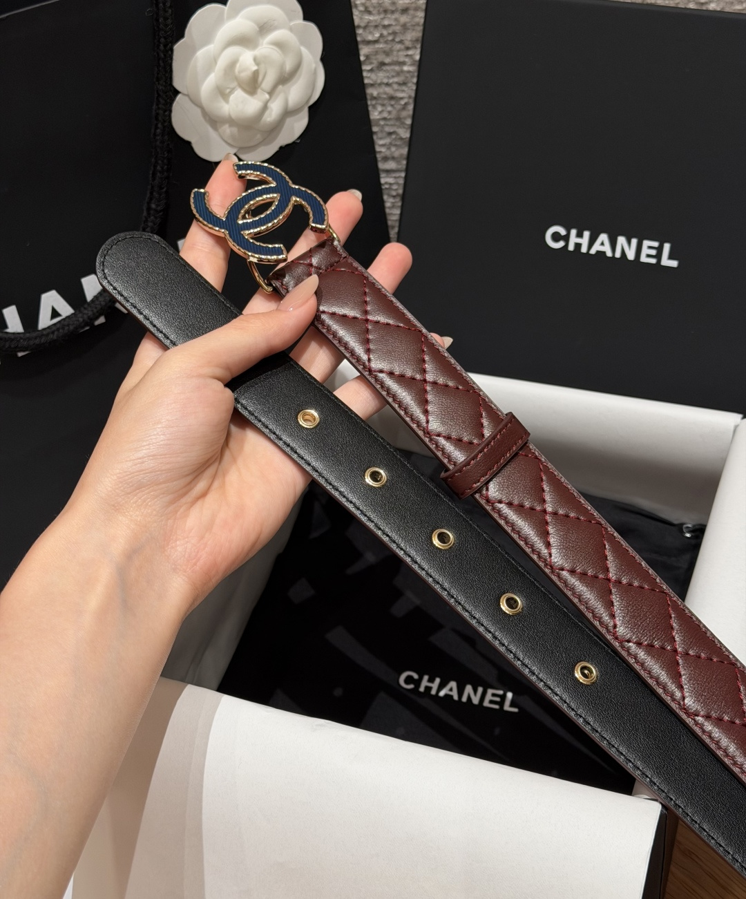 香家✨ Leather Belt 30mm皮质腰带 进口胎羊皮与金属。热门菱格绗缝小牛皮，标志性双C扣，裙装裤装都适配。