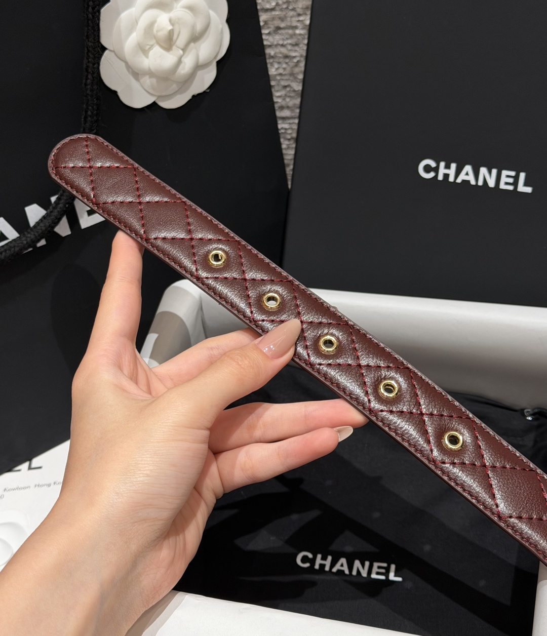 香家✨ Leather Belt 30mm皮质腰带 进口胎羊皮与金属。热门菱格绗缝小牛皮,标志性双C扣,裙装裤装都适配。 香家✨ Leather Belt 30mm皮质腰带 进口胎羊皮与金属。热门菱格绗缝小牛皮,标志性双C扣,裙装裤装都适配。