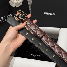 香家✨ Leather Belt 30mm皮质腰带 进口胎羊皮与金属。热门菱格绗缝小牛皮,标志性双C扣,裙装裤装都适配。 香家✨ Leather Belt 30mm皮质腰带 进口胎羊皮与金属。热门菱格绗缝小牛皮,标志性双C扣,裙装裤装都适配。