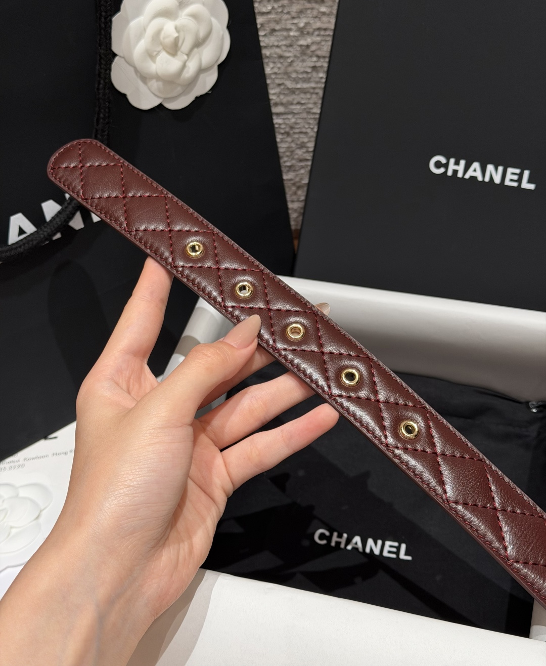 香家✨ Leather Belt 30mm皮质腰带 进口胎羊皮与金属。热门菱格绗缝小牛皮,标志性双C扣,裙装裤装都适配。 香家✨ Leather Belt 30mm皮质腰带 进口胎羊皮与金属。热门菱格绗缝小牛皮,标志性双C扣,裙装裤装都适配。