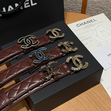 🤩集合对比图 香家✨ Leather Belt 30mm皮质腰带 进口胎羊皮与金属。热门菱格绗缝小牛皮,标志性双C扣,裙 🤩集合对比图 香家✨ Leather Belt 30mm皮质腰带 进口胎羊皮与金属。热门菱格绗缝小牛皮,标志性双C扣,裙