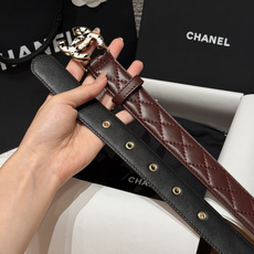 香家✨ Leather Belt 30mm皮质腰带 进口胎羊皮与金属。热门菱格绗缝小牛皮,标志性双C扣,裙装裤装都适配。 香家✨ Leather Belt 30mm皮质腰带 进口胎羊皮与金属。热门菱格绗缝小牛皮,标志性双C扣,裙装裤装都适配。