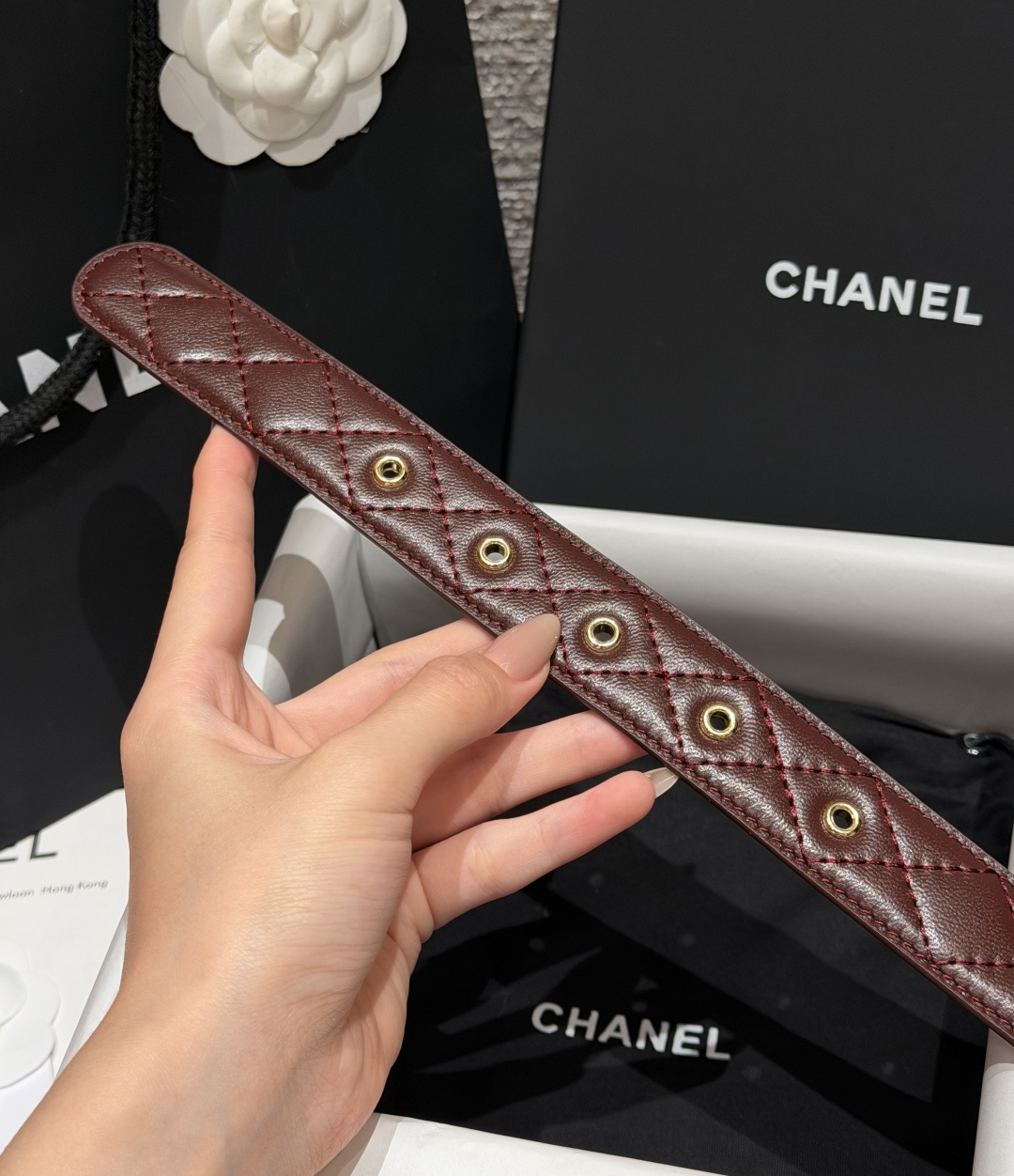 香家✨ Leather Belt 30mm皮质腰带 进口胎羊皮与金属。热门菱格绗缝小牛皮,标志性双C扣,裙装裤装都适配。 香家✨ Leather Belt 30mm皮质腰带 进口胎羊皮与金属。热门菱格绗缝小牛皮,标志性双C扣,裙装裤装都适配。