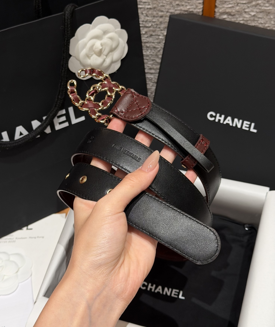 香家✨ Leather Belt 30mm皮质腰带 进口胎羊皮与金属。热门菱格绗缝小牛皮，标志性双C扣，裙装裤装都适配。