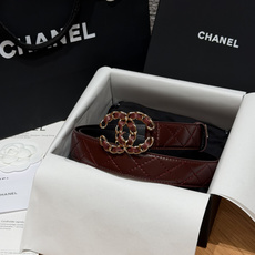 香家✨ Leather Belt 30mm皮质腰带 进口胎羊皮与金属。热门菱格绗缝小牛皮,标志性双C扣,裙装裤装都适配。 香家✨ Leather Belt 30mm皮质腰带 进口胎羊皮与金属。热门菱格绗缝小牛皮,标志性双C扣,裙装裤装都适配。