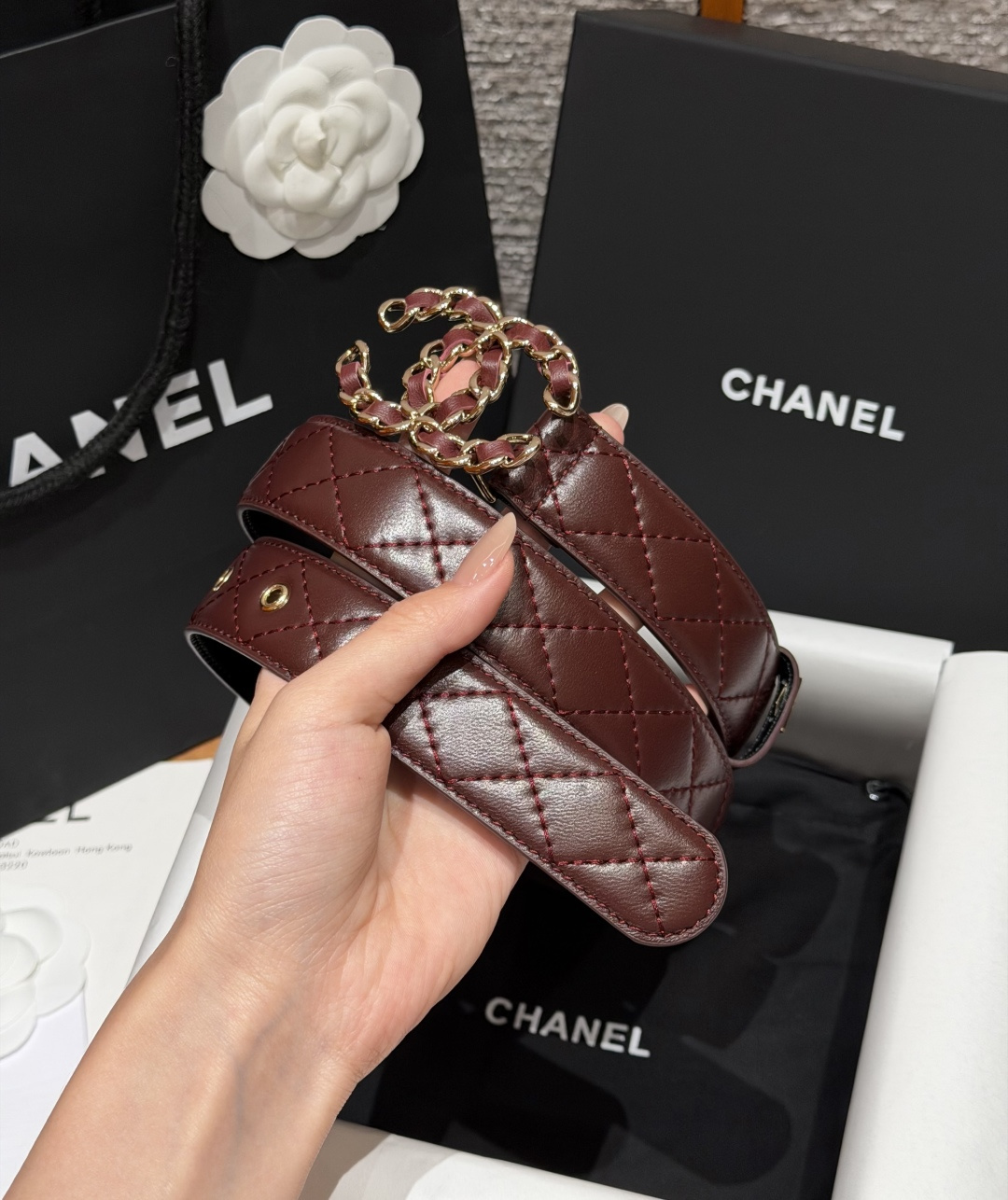 香家✨ Leather Belt 30mm皮质腰带 进口胎羊皮与金属。热门菱格绗缝小牛皮，标志性双C扣，裙装裤装都适配。