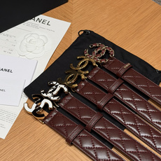 🥳集合对比图 香家✨ Leather Belt 30mm皮质腰带 进口胎羊皮与金属。热门菱格绗缝小牛皮,标志性双C扣,裙 🥳集合对比图 香家✨ Leather Belt 30mm皮质腰带 进口胎羊皮与金属。热门菱格绗缝小牛皮,标志性双C扣,裙