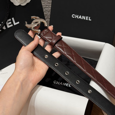 香家✨ Leather Belt 30mm皮质腰带 进口胎羊皮与金属。热门菱格绗缝小牛皮,标志性双C扣,裙装裤装都适配。 香家✨ Leather Belt 30mm皮质腰带 进口胎羊皮与金属。热门菱格绗缝小牛皮,标志性双C扣,裙装裤装都适配。