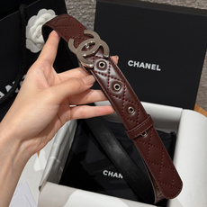 香家✨ Leather Belt 30mm皮质腰带 进口胎羊皮与金属。热门菱格绗缝小牛皮,标志性双C扣,裙装裤装都适配。 香家✨ Leather Belt 30mm皮质腰带 进口胎羊皮与金属。热门菱格绗缝小牛皮,标志性双C扣,裙装裤装都适配。