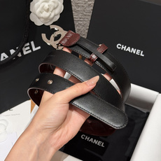 香家✨ Leather Belt 30mm皮质腰带 进口胎羊皮与金属。热门菱格绗缝小牛皮,标志性双C扣,裙装裤装都适配。 香家✨ Leather Belt 30mm皮质腰带 进口胎羊皮与金属。热门菱格绗缝小牛皮,标志性双C扣,裙装裤装都适配。