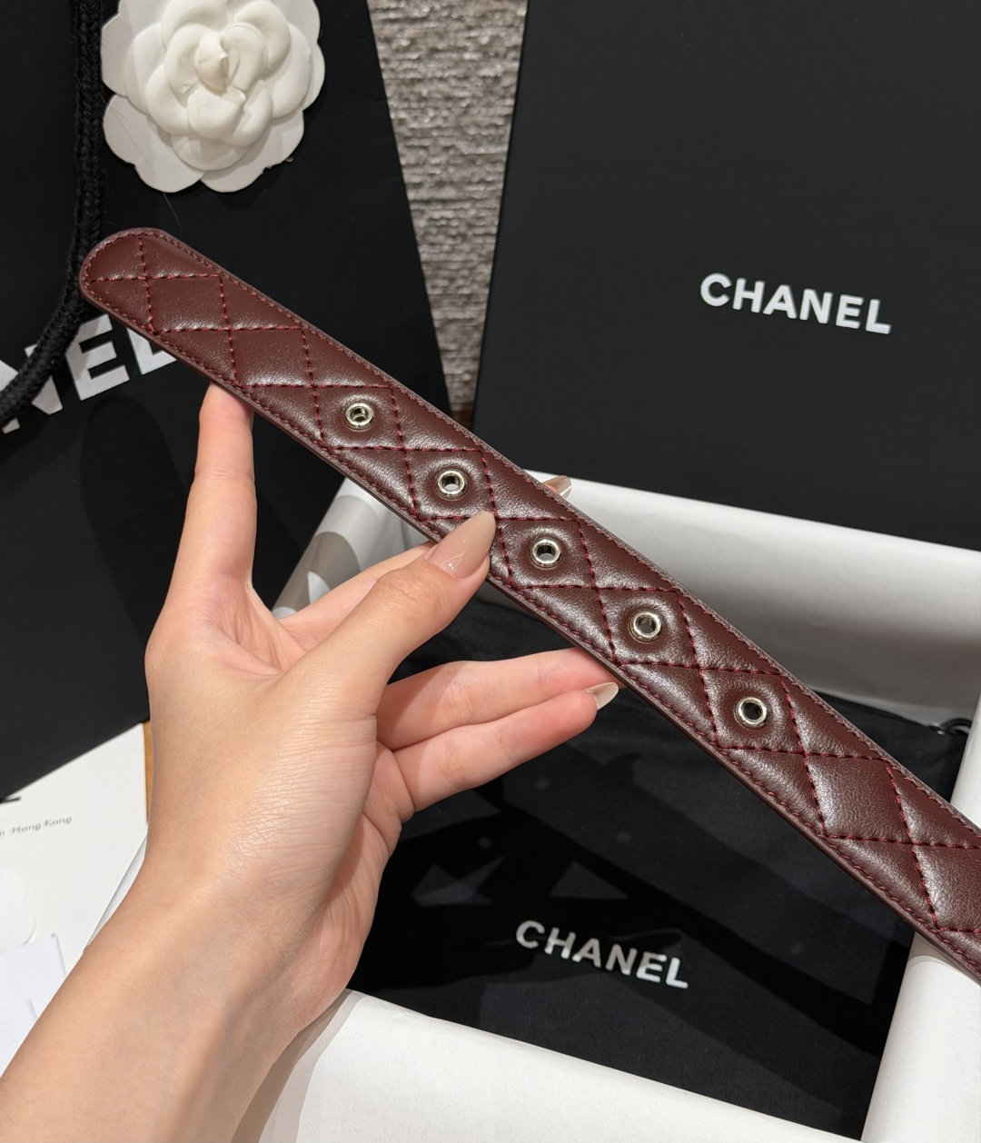香家✨ Leather Belt 30mm皮质腰带 进口胎羊皮与金属。热门菱格绗缝小牛皮,标志性双C扣,裙装裤装都适配。 香家✨ Leather Belt 30mm皮质腰带 进口胎羊皮与金属。热门菱格绗缝小牛皮,标志性双C扣,裙装裤装都适配。