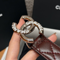 香家✨ Leather Belt 30mm皮质腰带 进口胎羊皮与金属。热门菱格绗缝小牛皮,标志性双C扣,裙装裤装都适配。 香家✨ Leather Belt 30mm皮质腰带 进口胎羊皮与金属。热门菱格绗缝小牛皮,标志性双C扣,裙装裤装都适配。