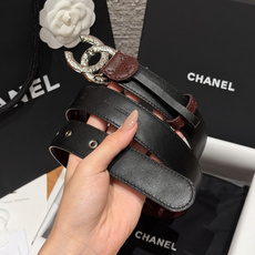 香家✨ Leather Belt 30mm皮质腰带 进口胎羊皮与金属。热门菱格绗缝小牛皮,标志性双C扣,裙装裤装都适配。 香家✨ Leather Belt 30mm皮质腰带 进口胎羊皮与金属。热门菱格绗缝小牛皮,标志性双C扣,裙装裤装都适配。