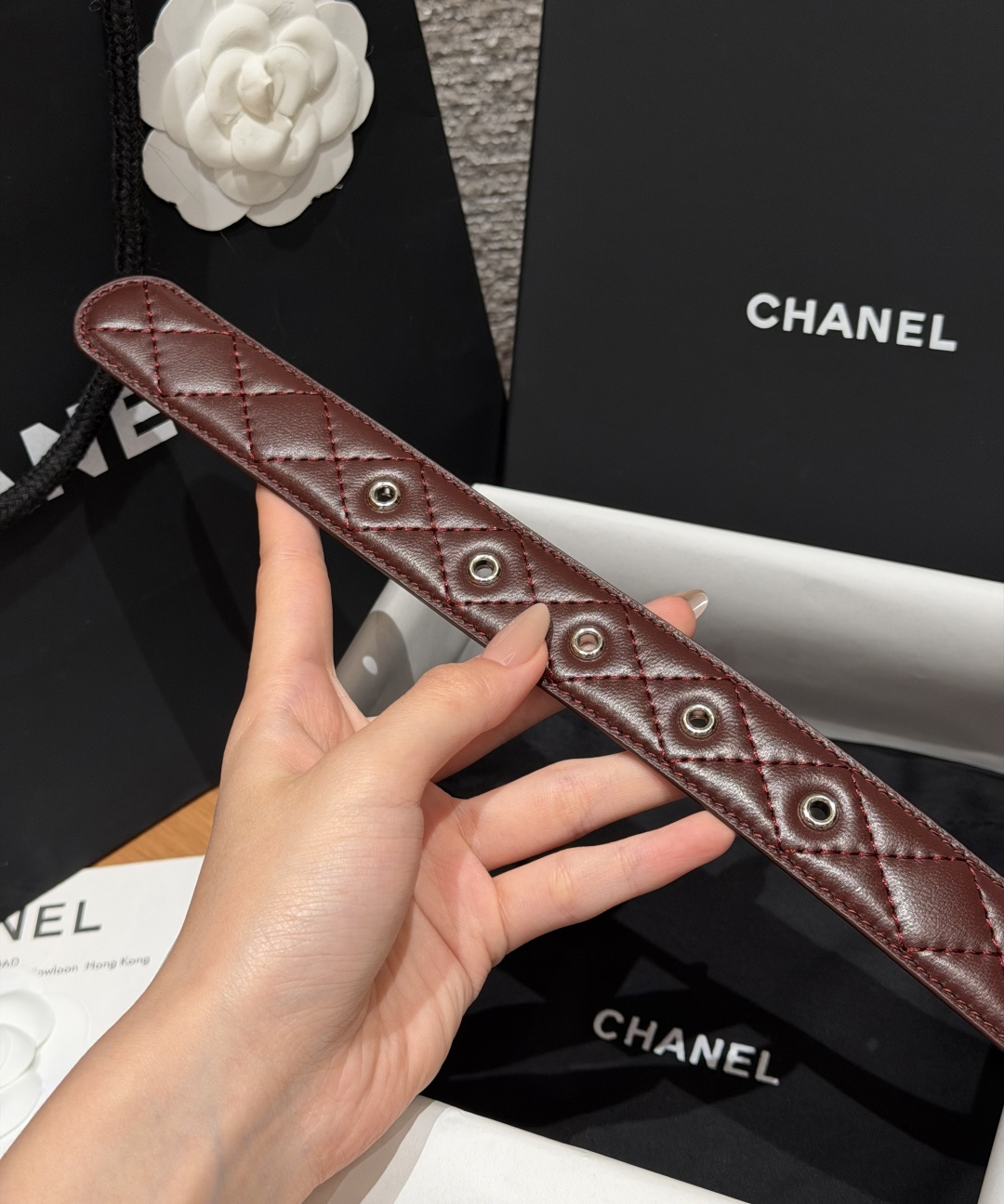香家✨ Leather Belt 30mm皮质腰带 进口胎羊皮与金属。热门菱格绗缝小牛皮,标志性双C扣,裙装裤装都适配。 香家✨ Leather Belt 30mm皮质腰带 进口胎羊皮与金属。热门菱格绗缝小牛皮,标志性双C扣,裙装裤装都适配。