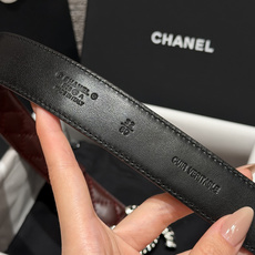 香家✨ Leather Belt 30mm皮质腰带 进口胎羊皮与金属。热门菱格绗缝小牛皮,标志性双C扣,裙装裤装都适配。 香家✨ Leather Belt 30mm皮质腰带 进口胎羊皮与金属。热门菱格绗缝小牛皮,标志性双C扣,裙装裤装都适配。