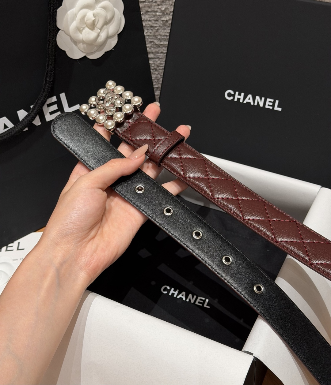 香家✨ Leather Belt 30mm皮质腰带 进口胎羊皮与金属。热门菱格绗缝小牛皮，标志性双C扣，裙装裤装都适配。