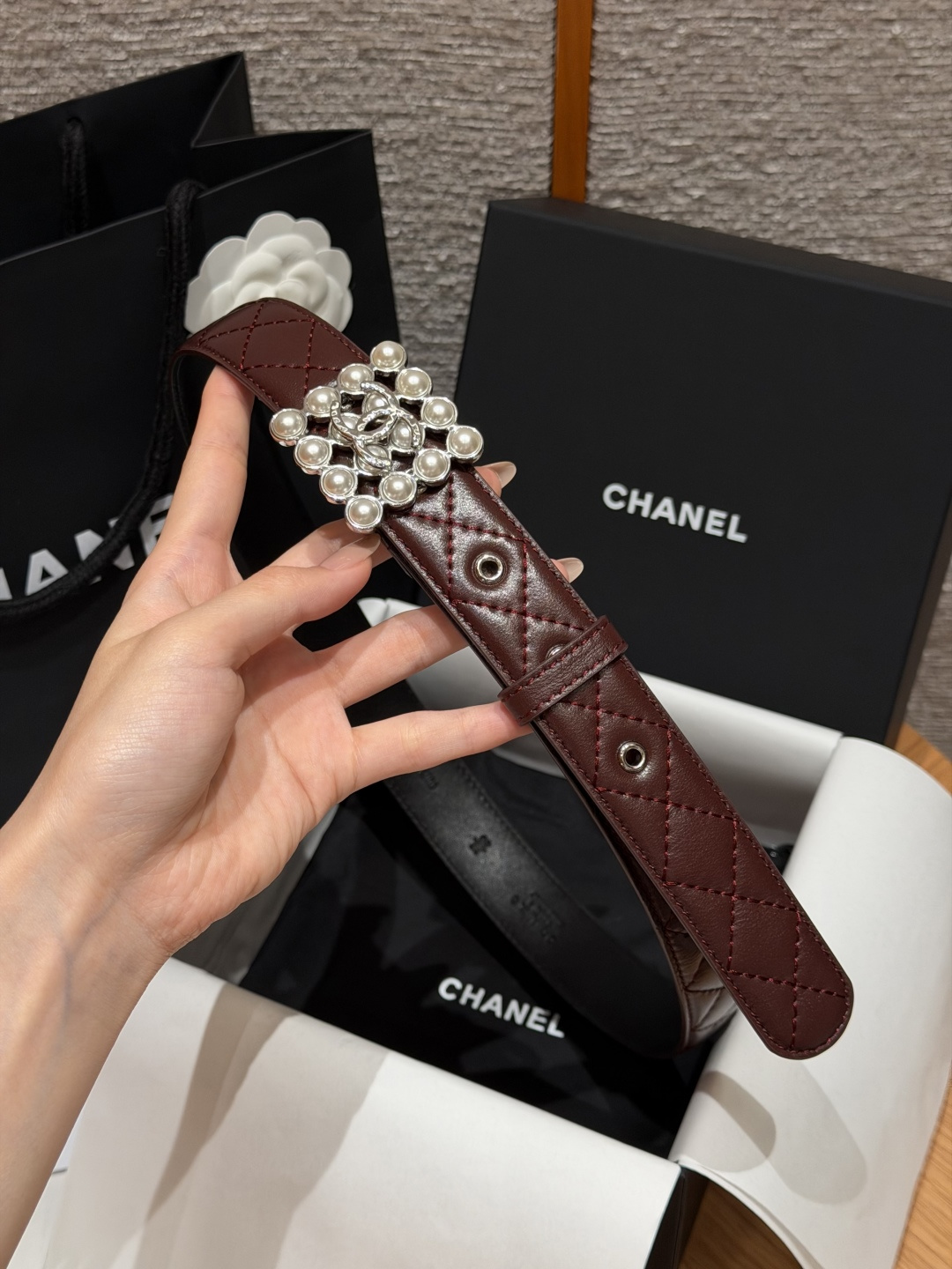 香家✨ Leather Belt 30mm皮质腰带 进口胎羊皮与金属。热门菱格绗缝小牛皮，标志性双C扣，裙装裤装都适配。