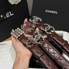 🥳集合对比图 香家✨ Leather Belt 30mm皮质腰带 进口胎羊皮与金属。热门菱格绗缝小牛皮,标志性双C扣,裙 🥳集合对比图 香家✨ Leather Belt 30mm皮质腰带 进口胎羊皮与金属。热门菱格绗缝小牛皮,标志性双C扣,裙