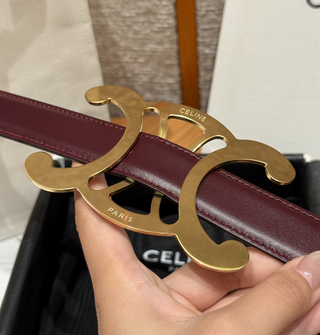 凯旋门✨ TRIOMPHE CORE BELT 25MM 皮带 TAURILLON皮革,牛皮革衬里,镂空TRIOMPHE 凯旋门✨ TRIOMPHE CORE BELT 25MM 皮带 TAURILLON皮革,牛皮革衬里,镂空TRIOMPHE