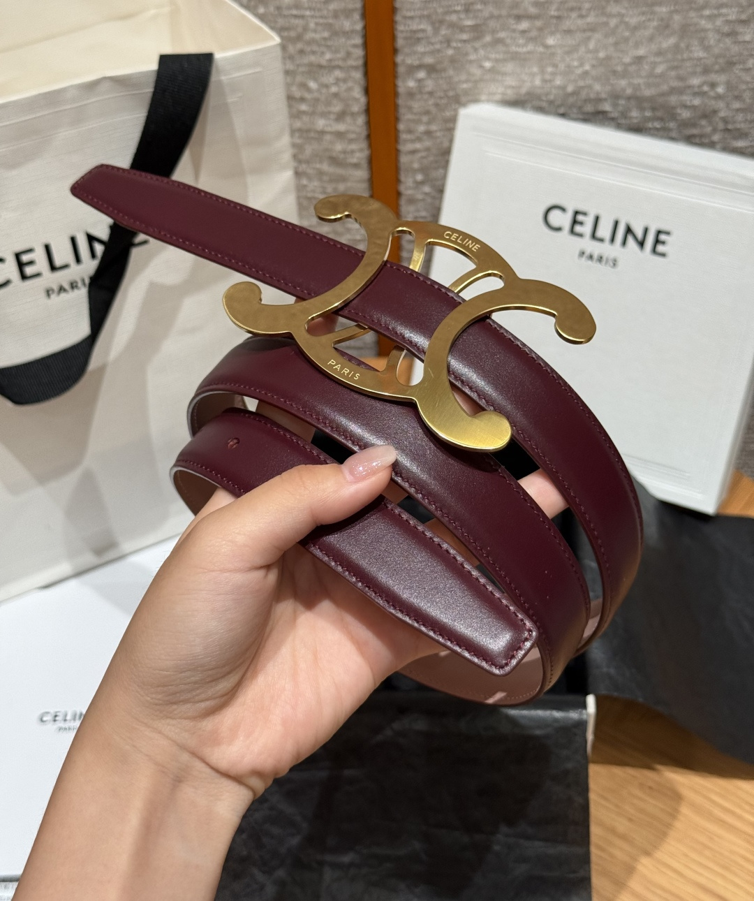 凯旋门✨ TRIOMPHE CORE BELT 25MM 皮带 TAURILLON皮革，牛皮革衬里，镂空TRIOMPHE