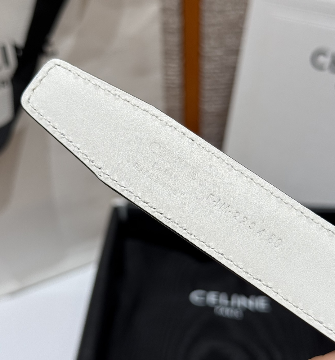 凯旋门✨ TRIOMPHE CORE BELT 25MM 皮带 TAURILLON皮革，牛皮革衬里，镂空TRIOMPHE