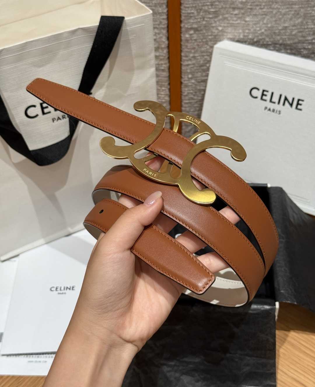 凯旋门✨ TRIOMPHE CORE BELT 25MM 皮带 TAURILLON皮革，牛皮革衬里，镂空TRIOMPHE