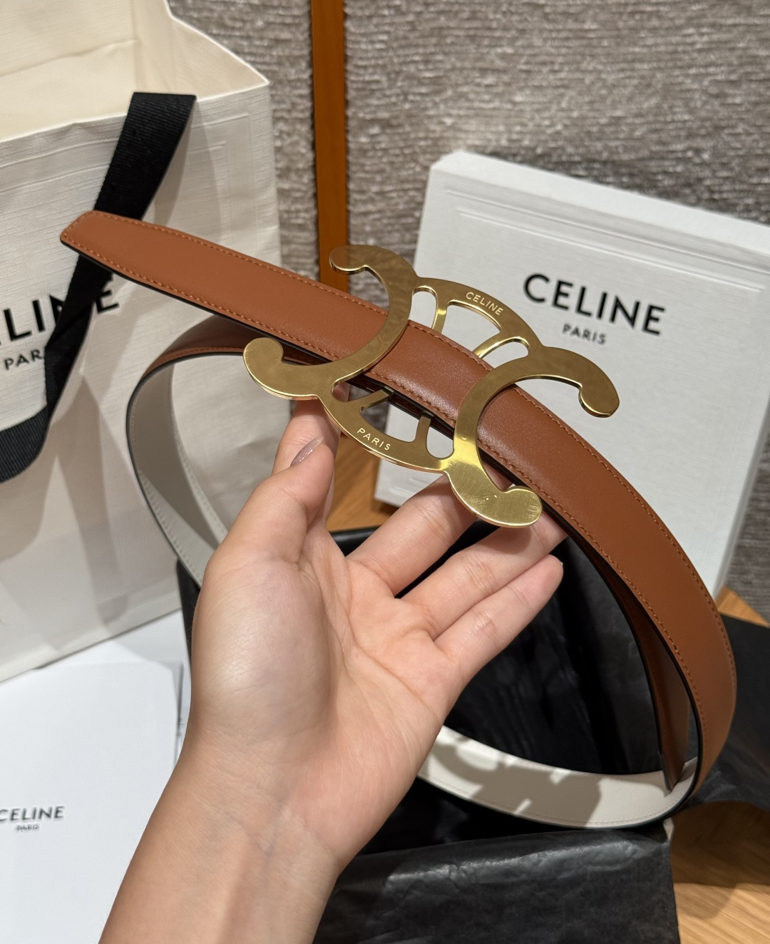 凯旋门✨ TRIOMPHE CORE BELT 25MM 皮带 TAURILLON皮革，牛皮革衬里，镂空TRIOMPHE
