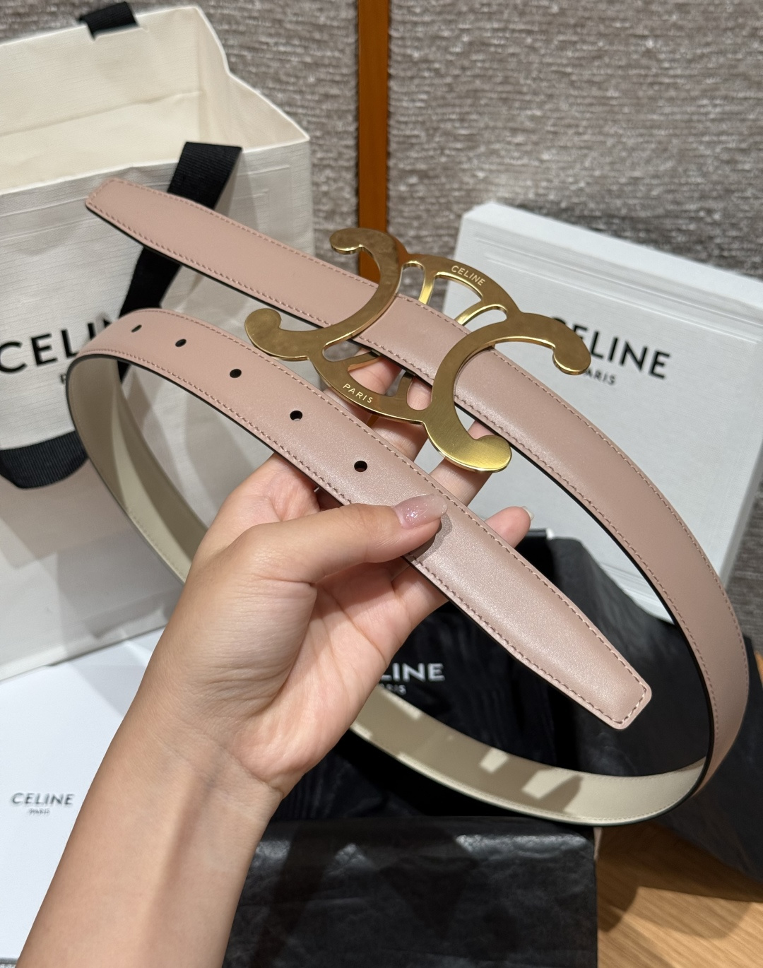 凯旋门✨ TRIOMPHE CORE BELT 25MM 皮带 TAURILLON皮革，牛皮革衬里，镂空TRIOMPHE