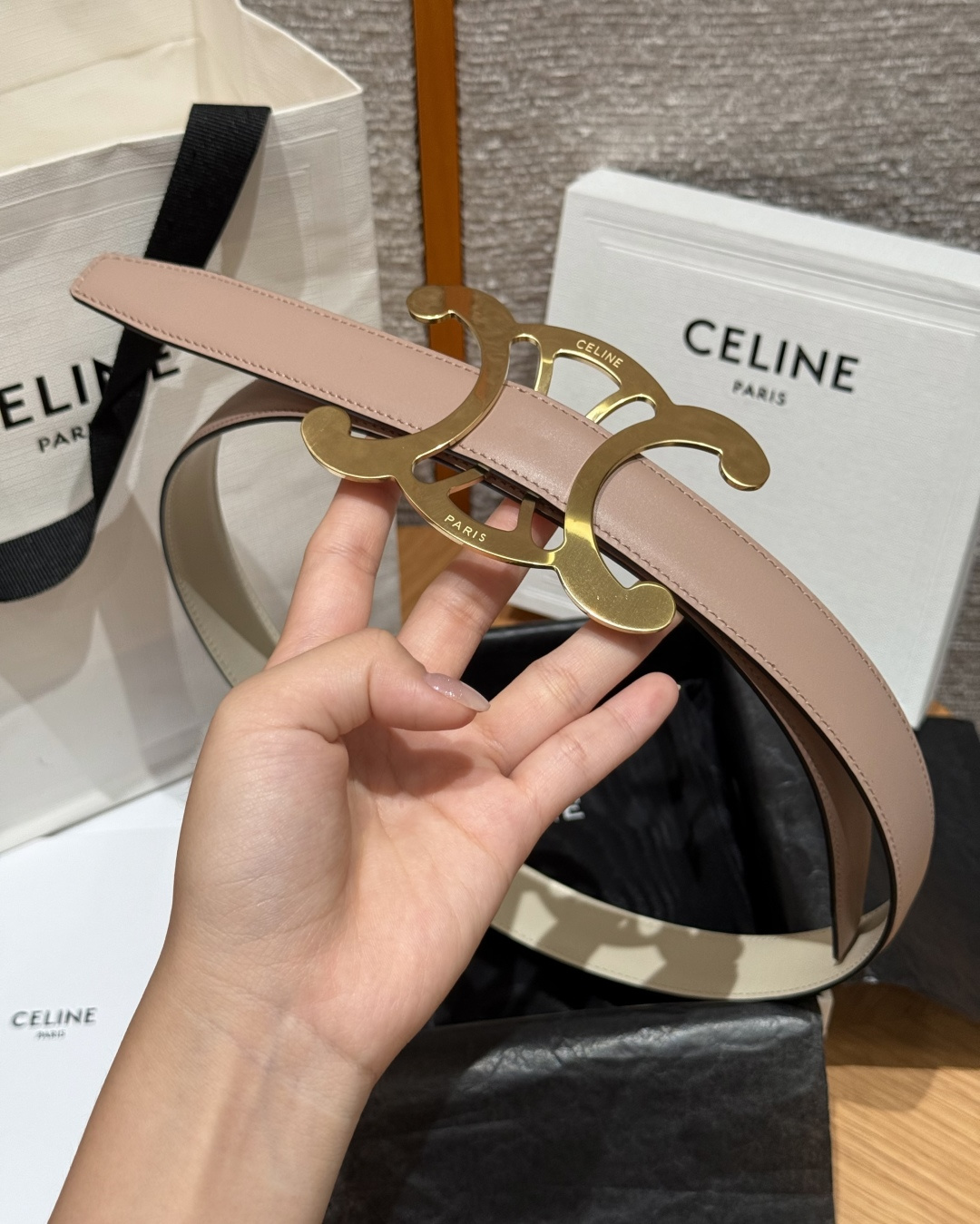 凯旋门✨ TRIOMPHE CORE BELT 25MM 皮带 TAURILLON皮革，牛皮革衬里，镂空TRIOMPHE