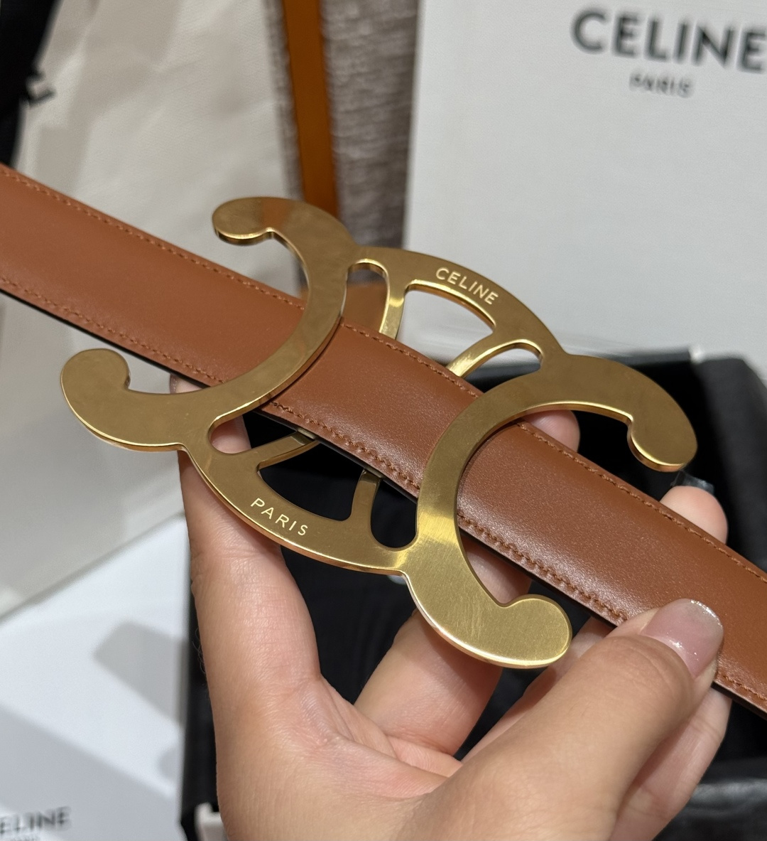 凯旋门✨ TRIOMPHE CORE BELT 25MM 皮带 TAURILLON皮革，牛皮革衬里，镂空TRIOMPHE