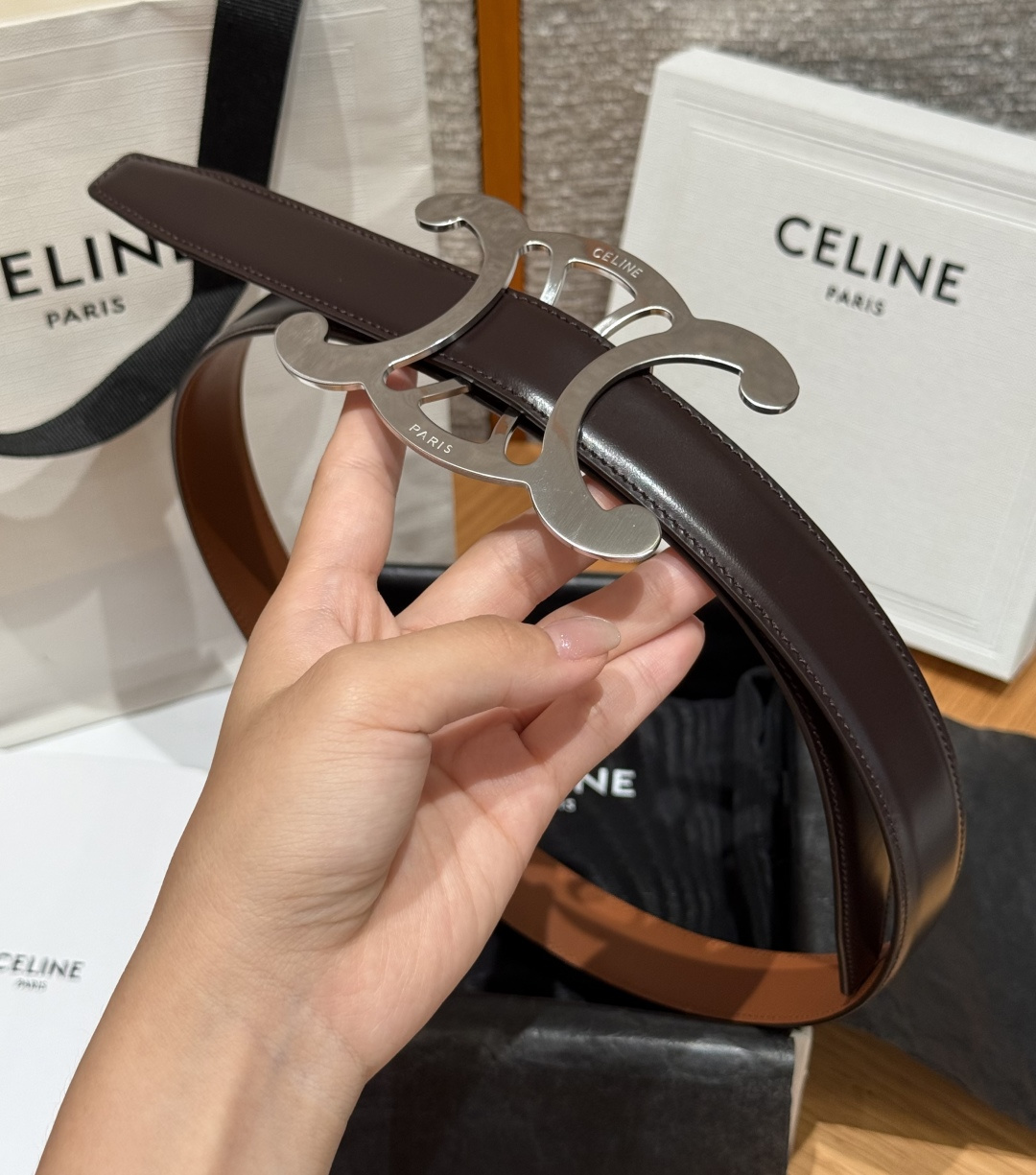 凯旋门✨ TRIOMPHE CORE BELT 25MM 皮带 TAURILLON皮革，牛皮革衬里，镂空TRIOMPHE