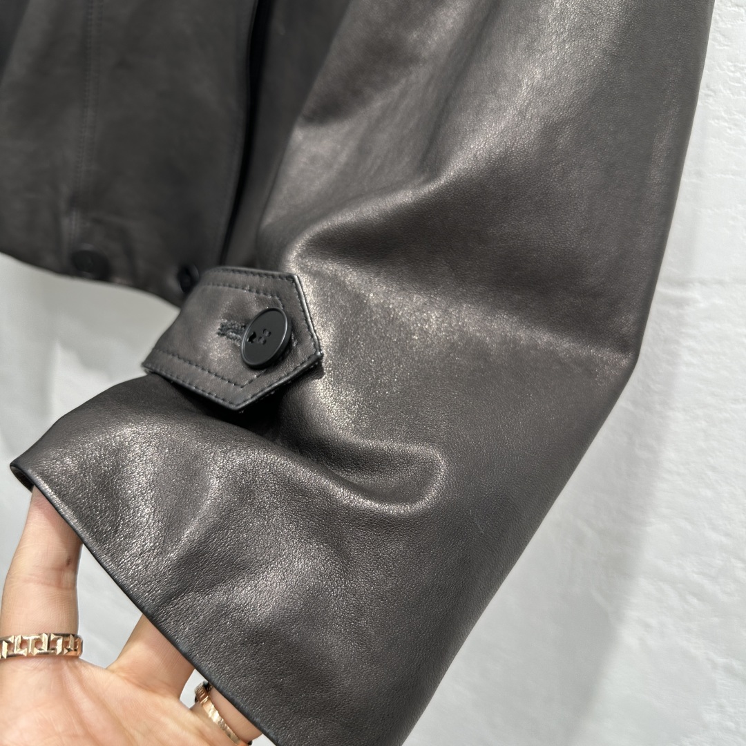 Balenciaga 25-Year-Old High-End Quality Dust-Proof Bag Jacket Overview - 图片 4