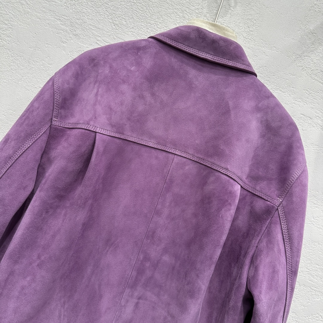 Fashionable One-Size-Fits-All Female Outfit with Premium Velvet and Custom-Made Details - 图片 7