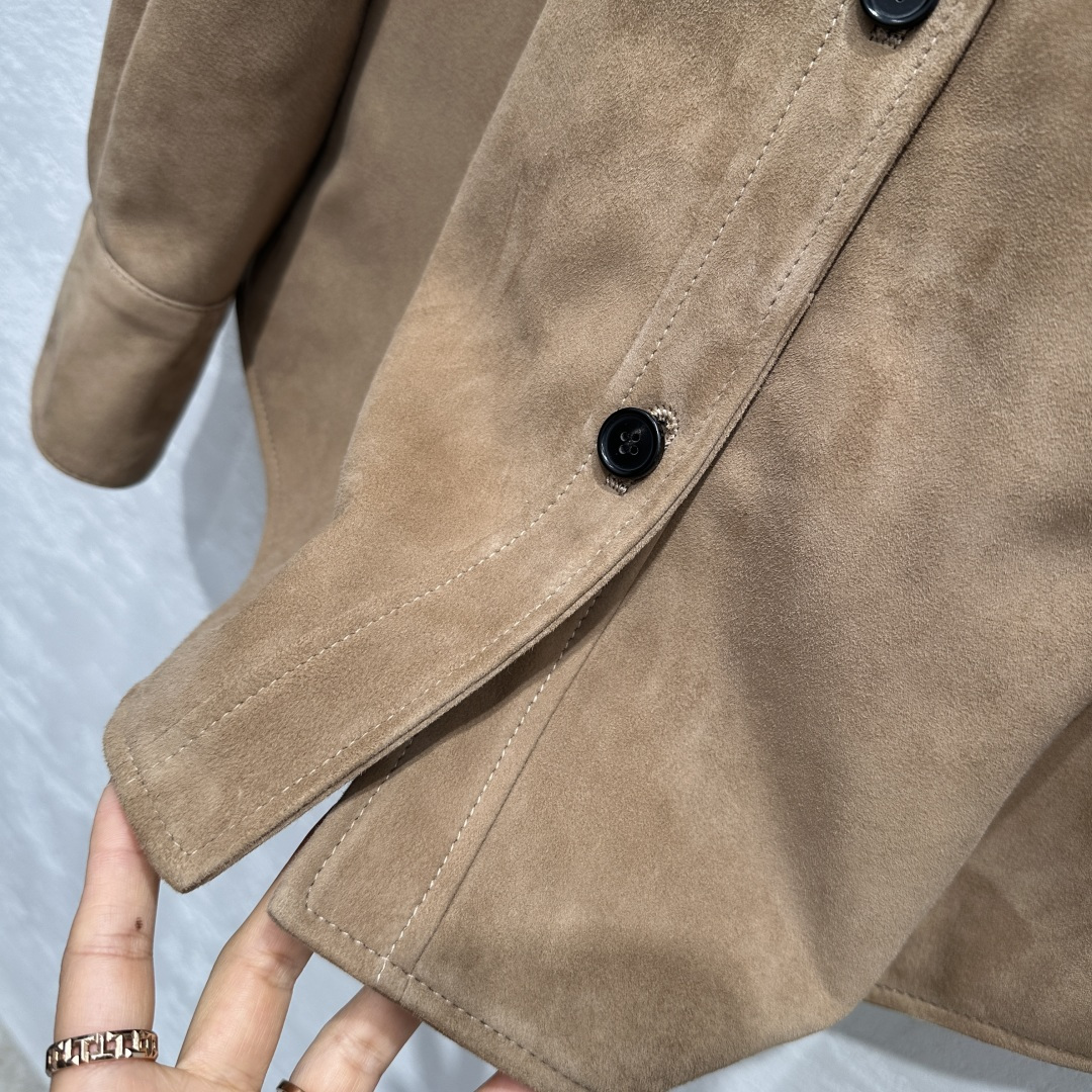 Custom-Made Dust-Proof Bag: The llrow25 Woman’s Fluffy Velvet Coat - 图片 4