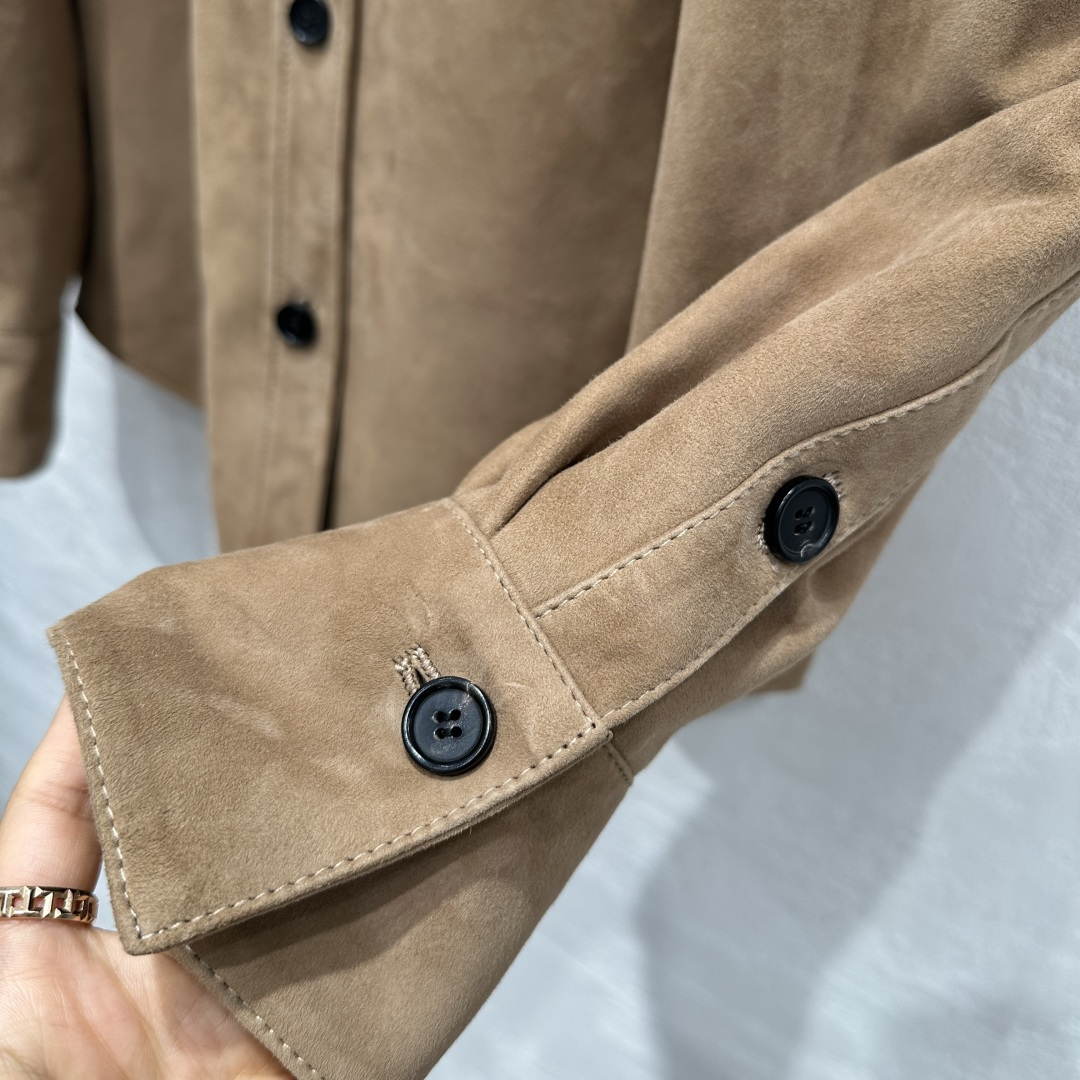 Custom-Made Dust-Proof Bag: The llrow25 Woman’s Fluffy Velvet Coat - 图片 5