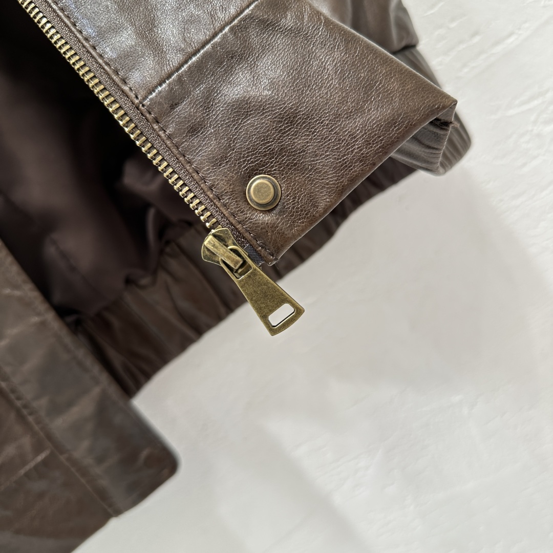 P2254: Custom Female Dust-Proof Bag with Imported Sheep Skin and Brass Details - 图片 9