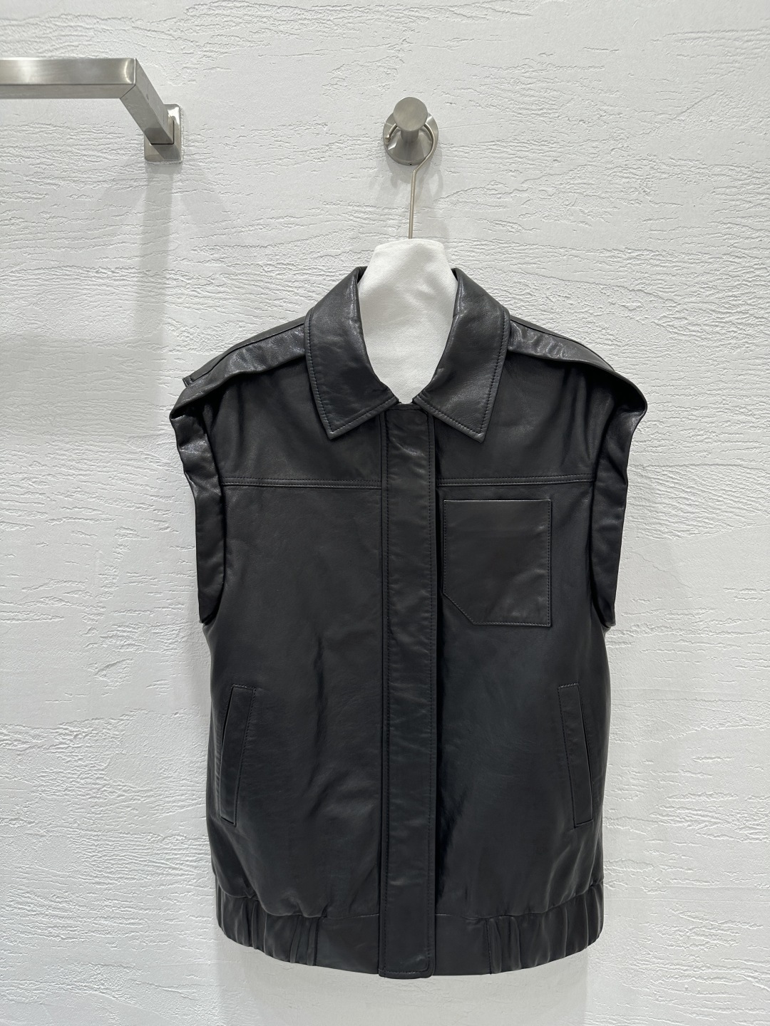 P2254: One-Size-Fits-All Female Dust-Proof Bag with Imported Sheep Skin Texture - 图片 1