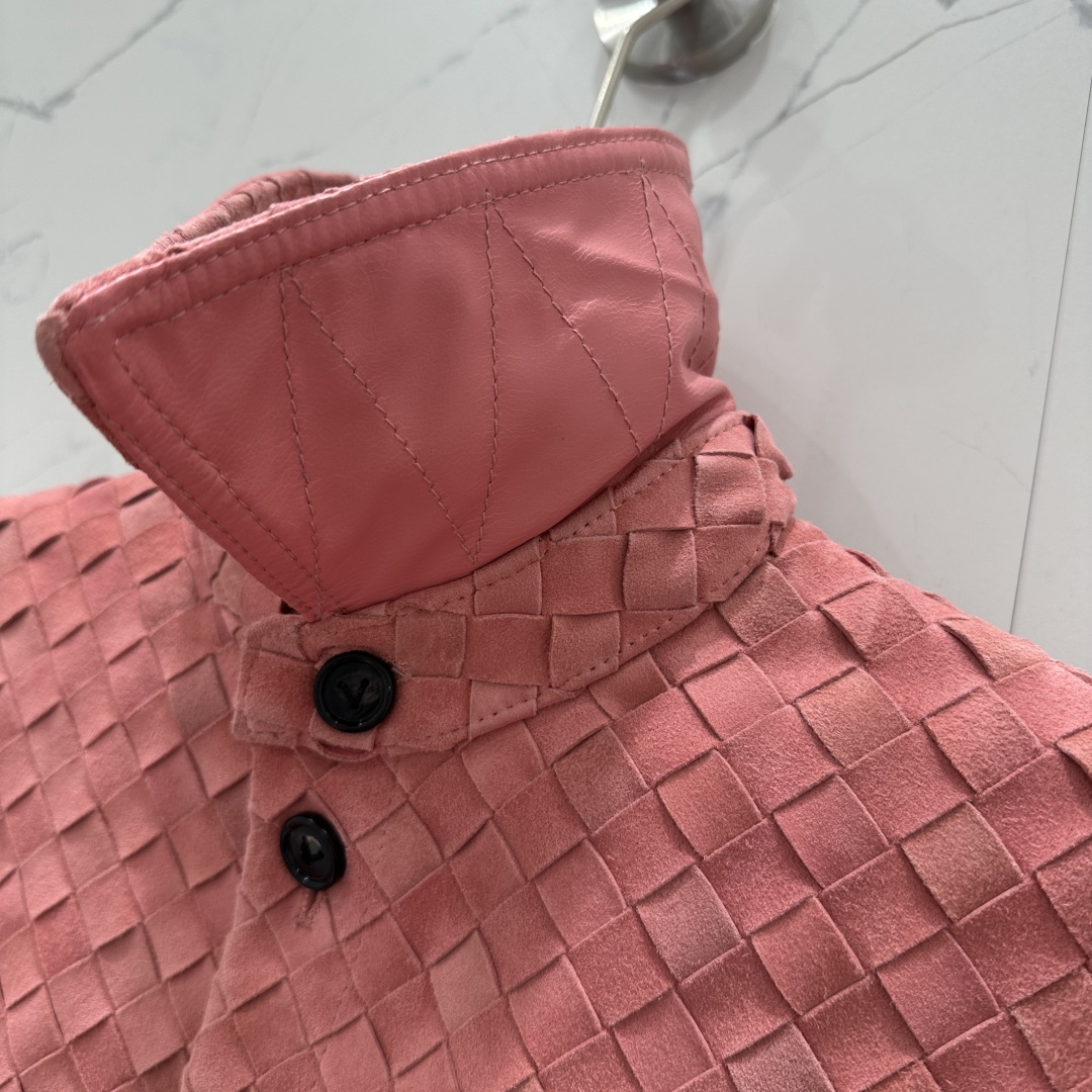 High-End Woman’s Autumn Coat with Goat Deer Velvet – Exclusive Import - 图片 8